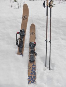 New Xtrace OnHoks Snow 226x300