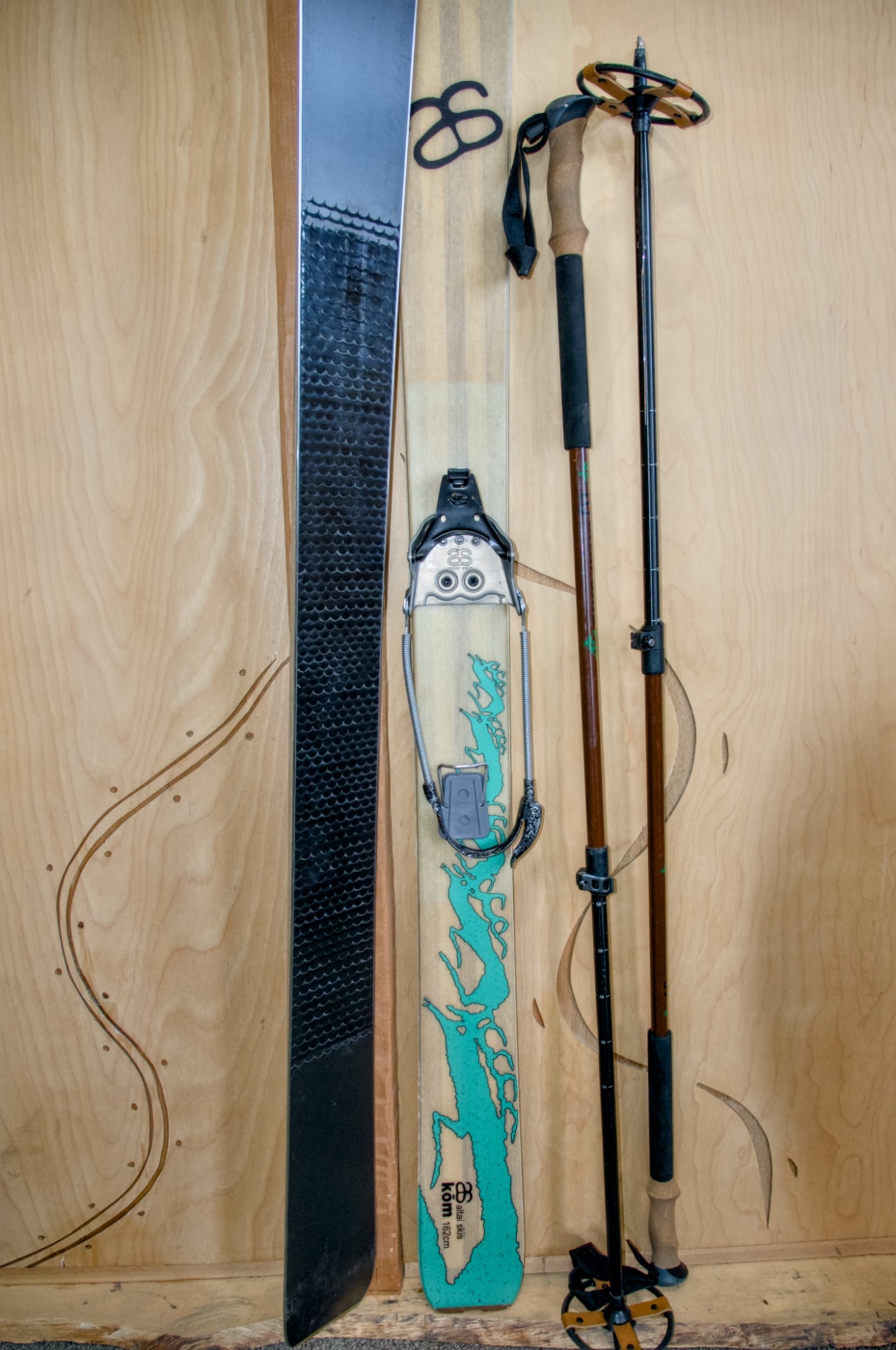Komw_3PC +poles cls Kōm Ski Package - with boots, bindings, and poles - Image 5
