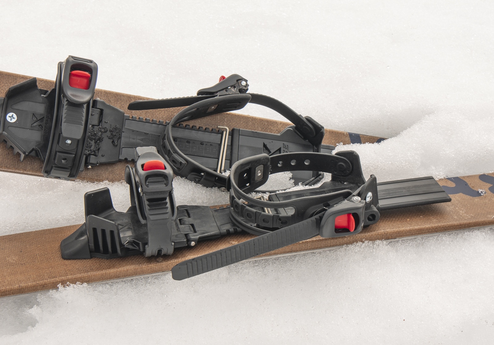 New Xtrace in snow Universal Pivot Binding - Image 3