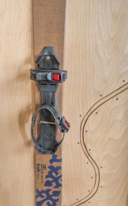 Universal Pivot Binding New Xtrace Pics 2 186x300